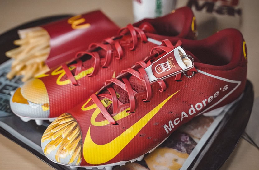 Sweet Pea luce botines de Nike inspirados en McDonalds