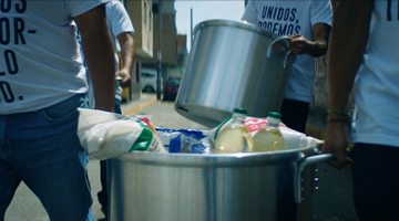 VMLY&R Perú y Cerveza Cristal lanzan Ollas Comunes para barrios vulnerables