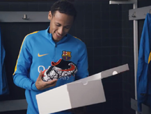 Revocación Abundante fecha límite AKQA multiplica botines con graffiti para Nike de Neymar - LatinSpots