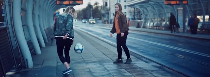 La UEFA anima a las niñas a jugar al fútbol
