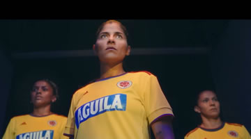 Águila y MullenLowe SSP3 con el fútbol femenino lanzan la Edición Especial Chicas
