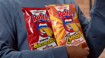 Las papas Ruffles de PepsiCo lanza sabores de Cheetos y Baconzitos de la mano de Ampfy