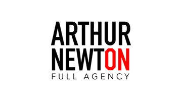 Arthur Newton crece en el interior del país