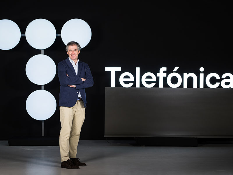 Telefónica / Rafael Fernández de Alarcón: Conectando la vida de las personas